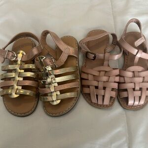 2 pair of sandals 
8c